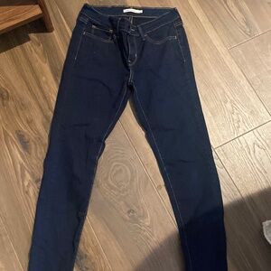 Levi’s 710 Super Skinny Jeans - size 27